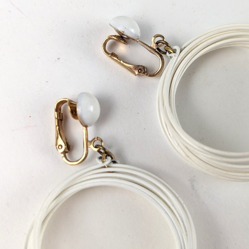 Vintage White Multi-Layer Hoop Clip-On Earrings - Picture 4 of 4